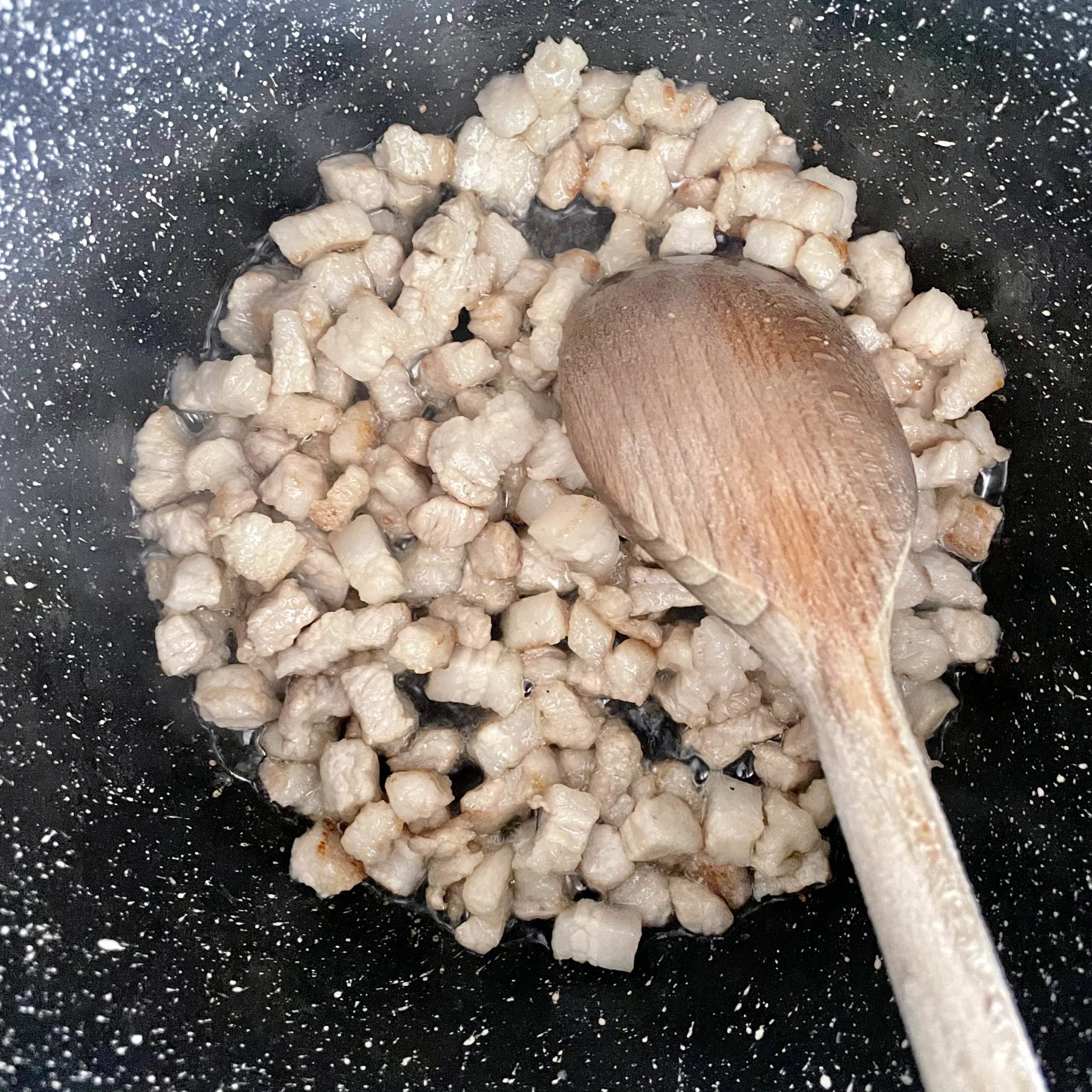 zhajiang sauce fatty pork belly cooking