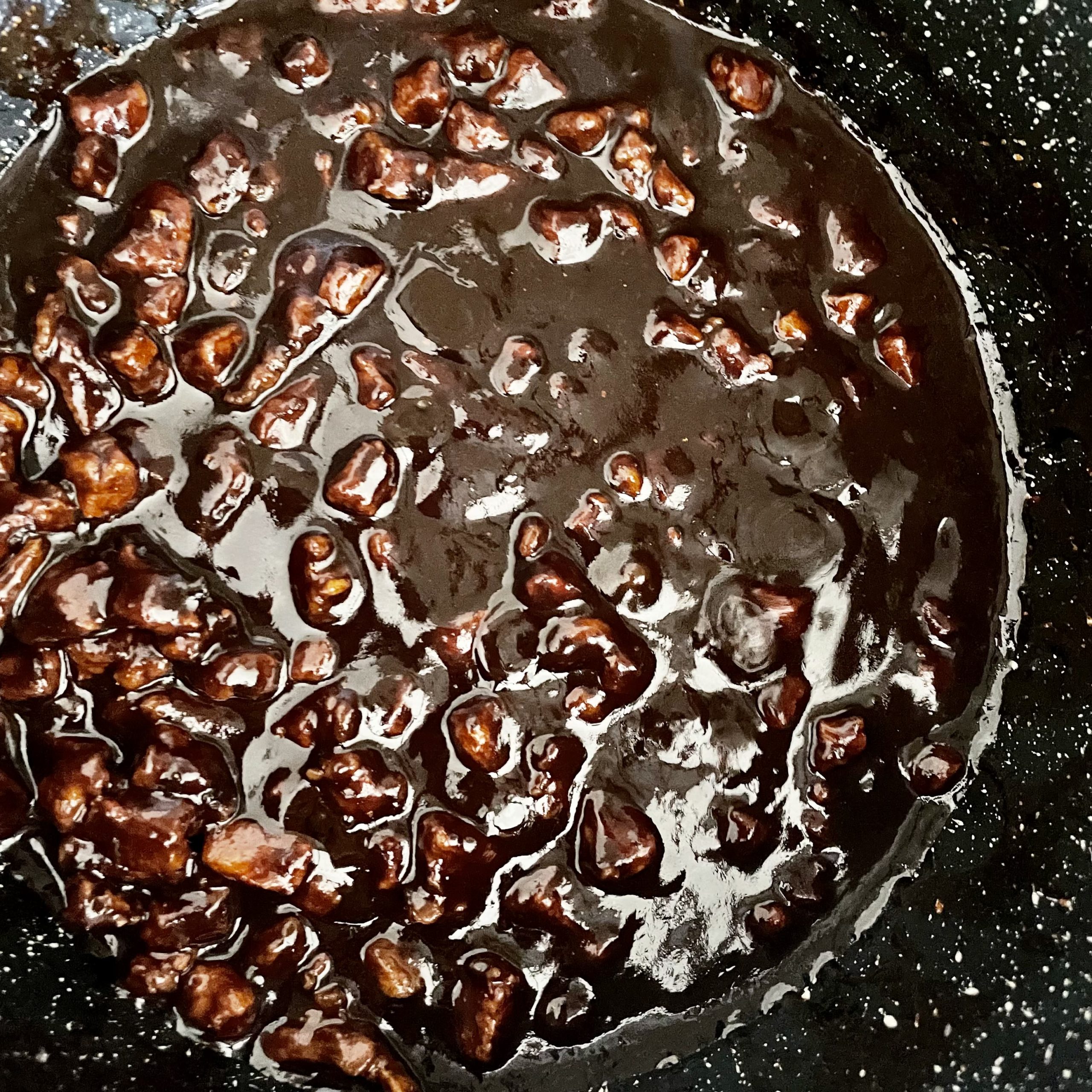 Zhajiang sauce bean paste in and simmer